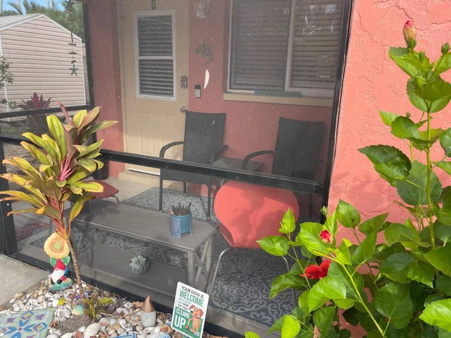 Apartmán Tiki Retreat Fort Myers Exteriér fotografie
