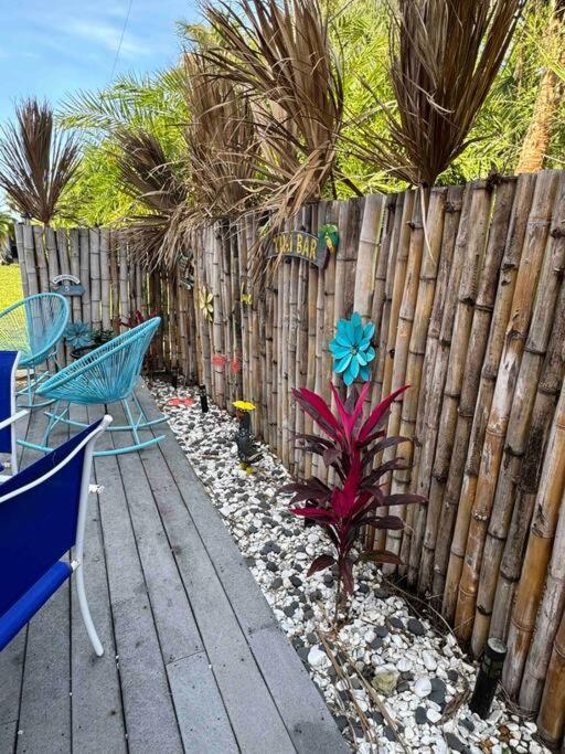 Apartmán Tiki Retreat Fort Myers Exteriér fotografie
